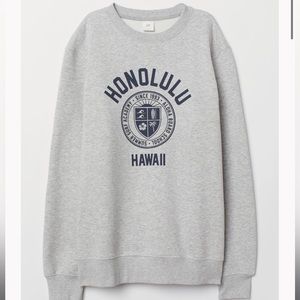 H&M Honolulu Hawaii Gray Soft Crewneck Sweatshirt